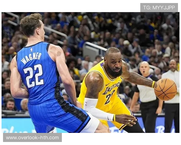 詹姆斯复出助湖人逆转胜勇士 书豪首次亮相全场热血沸腾