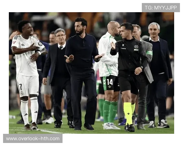 皇马逆转巴萨夺冠悬念再起引发球迷热议